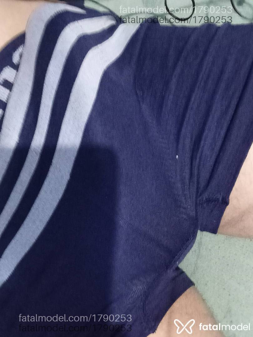Acompanhante homem morena (o) de olhos castanhos em Virtual - Tezeu