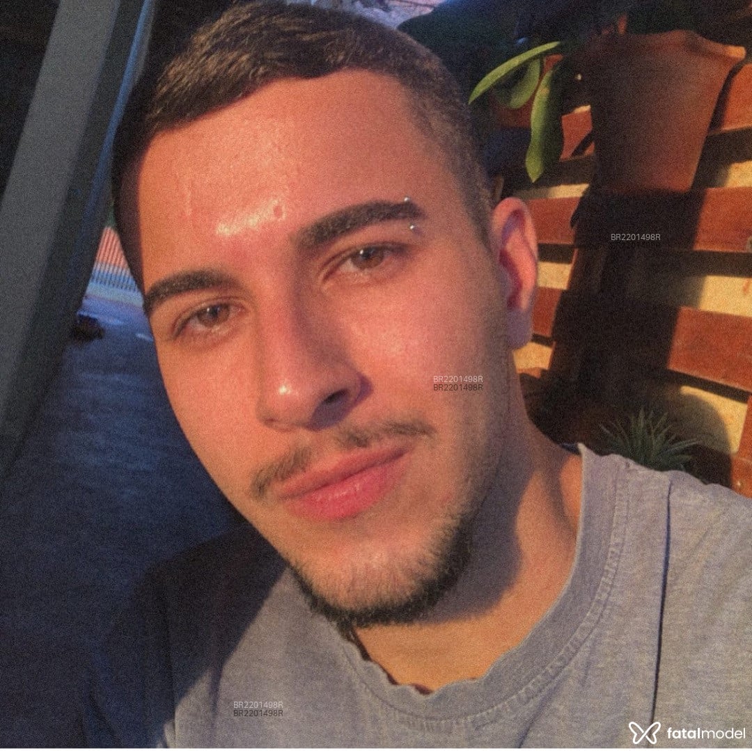 Acompanhante homem com cabelo castanho de olhos castanhos em Ribeirão Preto - Pedro Muniz