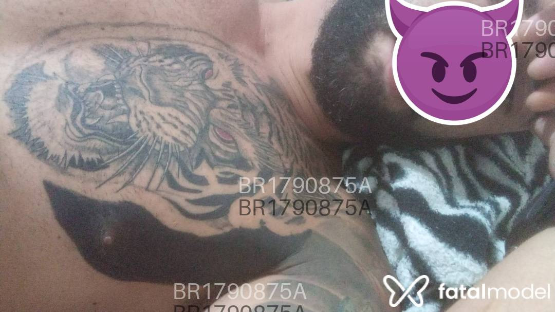 Acompanhante homem morena (o) de olhos pretos em Rondonópolis - Carlão
