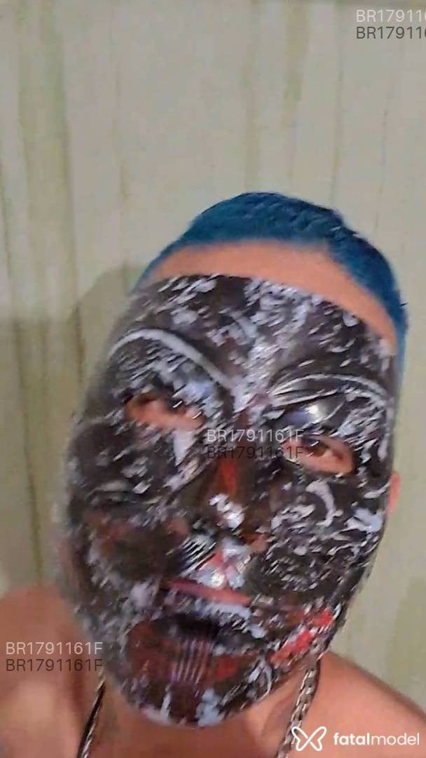 Acompanhante homem morena (o) de olhos castanhos em Maringá - Carlos