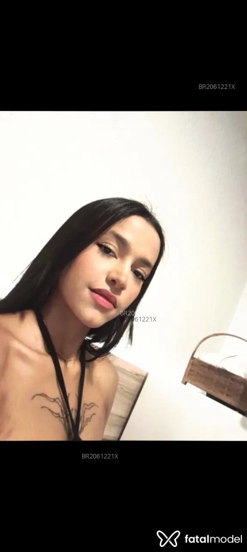 Acompanhante mulher morena (o) de olhos castanhos em Paracatu Acompanhante mulher morena (o) de olhos castanhos em Paracatu - Mirella