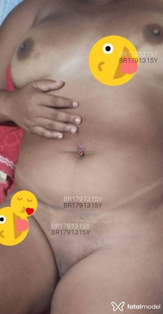Acompanhante mulher com cabelo castanho de olhos mel em Macapá - Nega costa