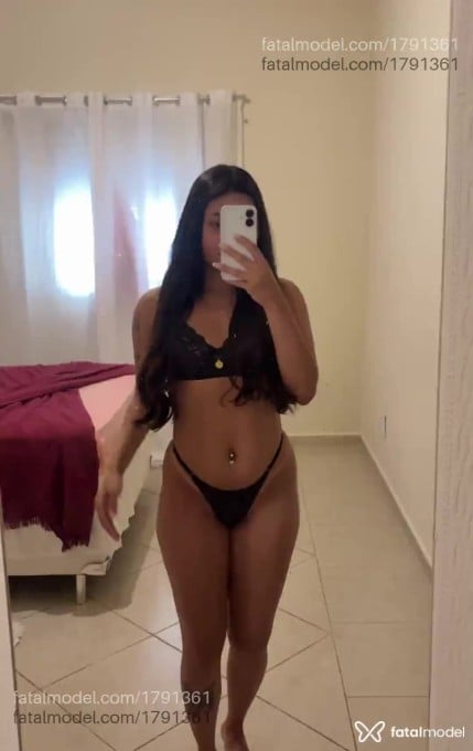 Acompanhante mulher com cabelo castanho de olhos castanhos em Boa Esperança - Laura Martinelli