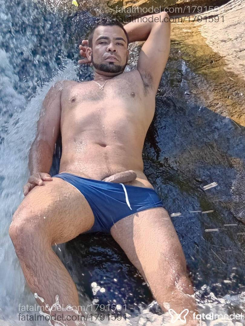 Acompanhante homem morena (o) de olhos pretos em Pouso Alegre Acompanhante homem morena (o) de olhos pretos em Pouso Alegre - Jhony Moreninho