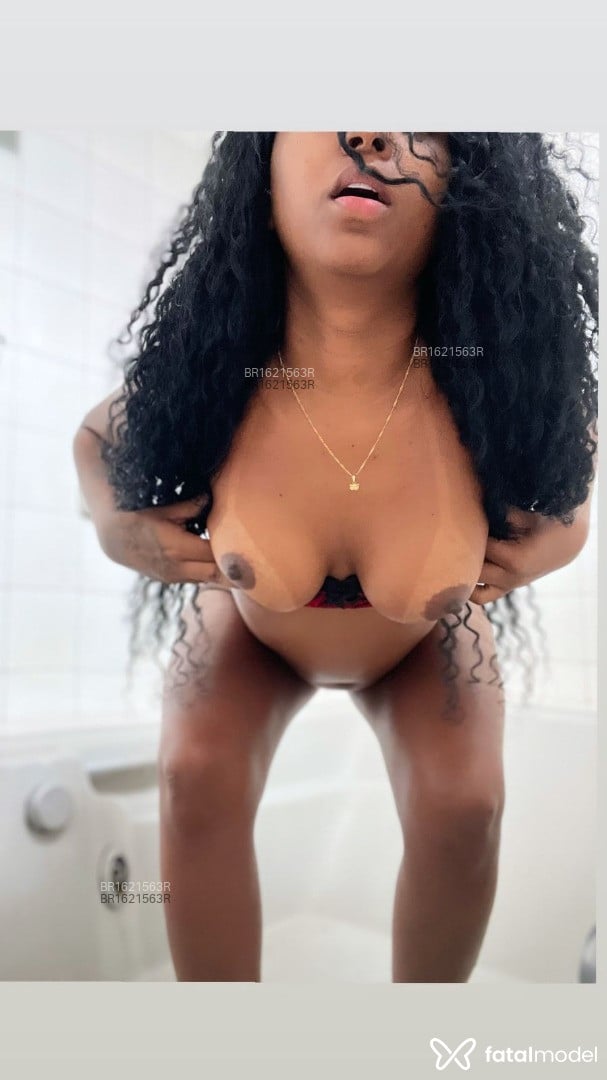 Acompanhante mulher com cabelo castanho de olhos castanhos em Teófilo Otoni Acompanhante mulher com cabelo castanho de olhos castanhos em Teófilo Otoni - Manu Almeida