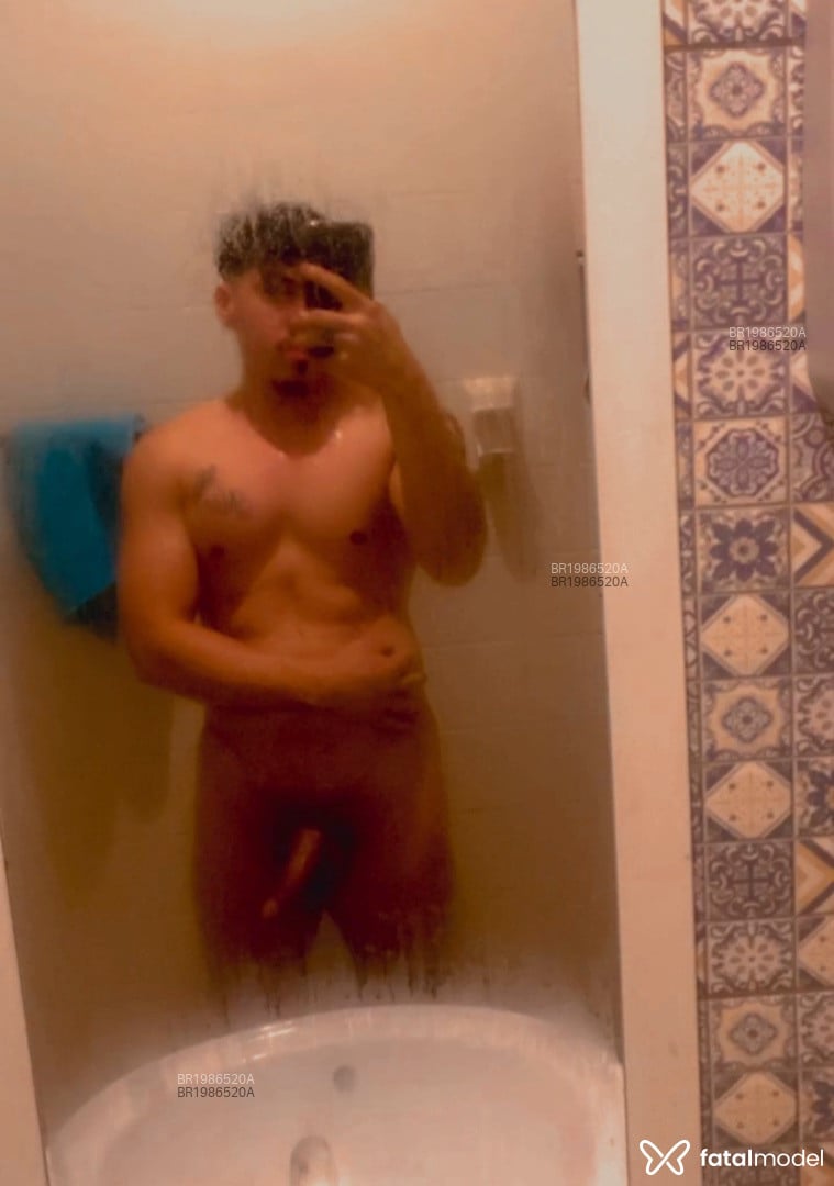Acompanhante homem morena (o) de olhos castanhos em São Paulo - Erik