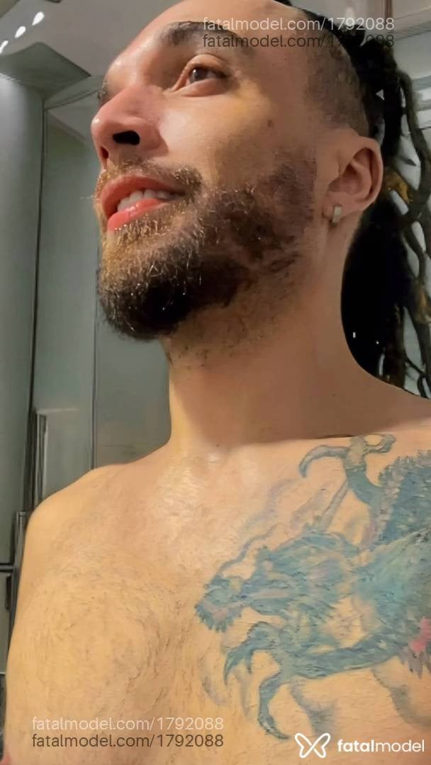 Acompanhante homem com cabelo castanho de olhos castanhos em São Paulo - Ali Saad