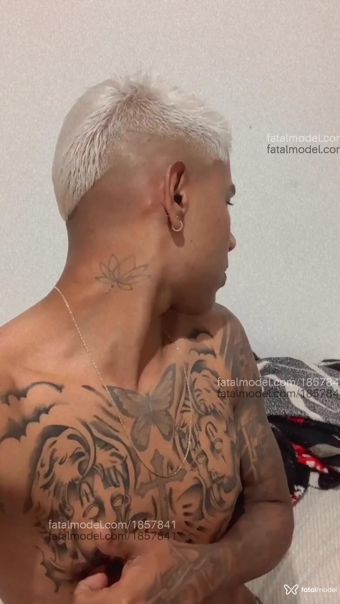 Acompanhante homem loira (o) de olhos pretos em Belém Acompanhante homem loira (o) de olhos pretos em Belém - Santhiagox