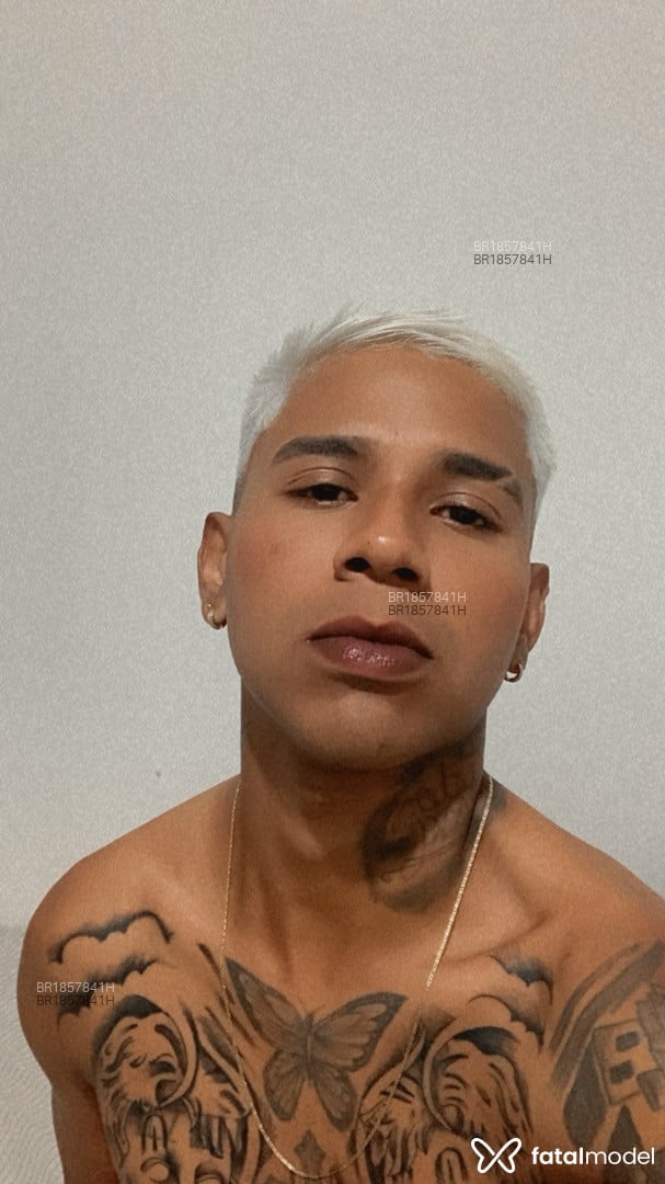 Acompanhante homem loira (o) de olhos pretos em Belém Acompanhante homem loira (o) de olhos pretos em Belém - Santhiagox