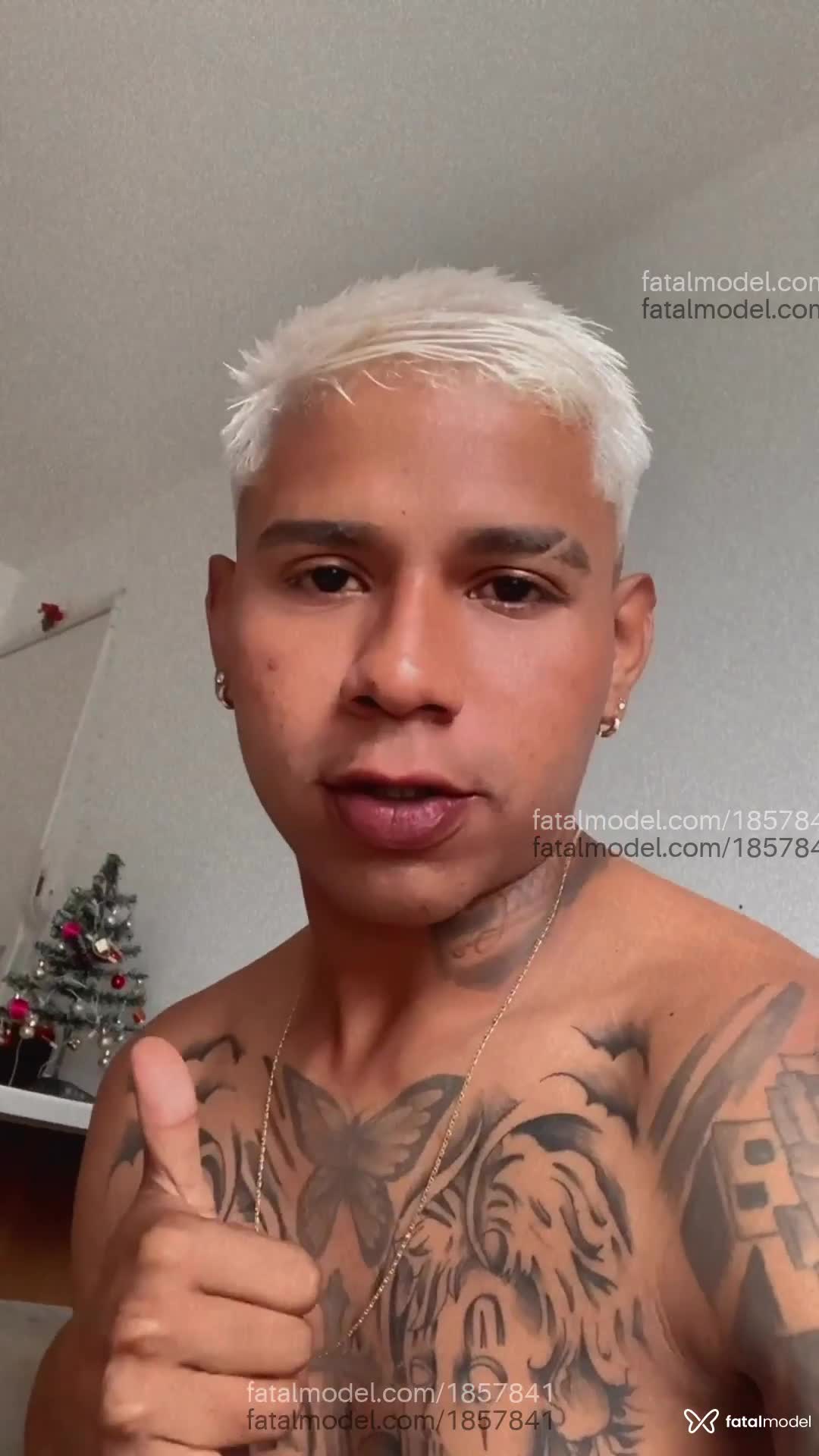 Acompanhante homem loira (o) de olhos pretos em Belém Acompanhante homem loira (o) de olhos pretos em Belém - Santhiagox