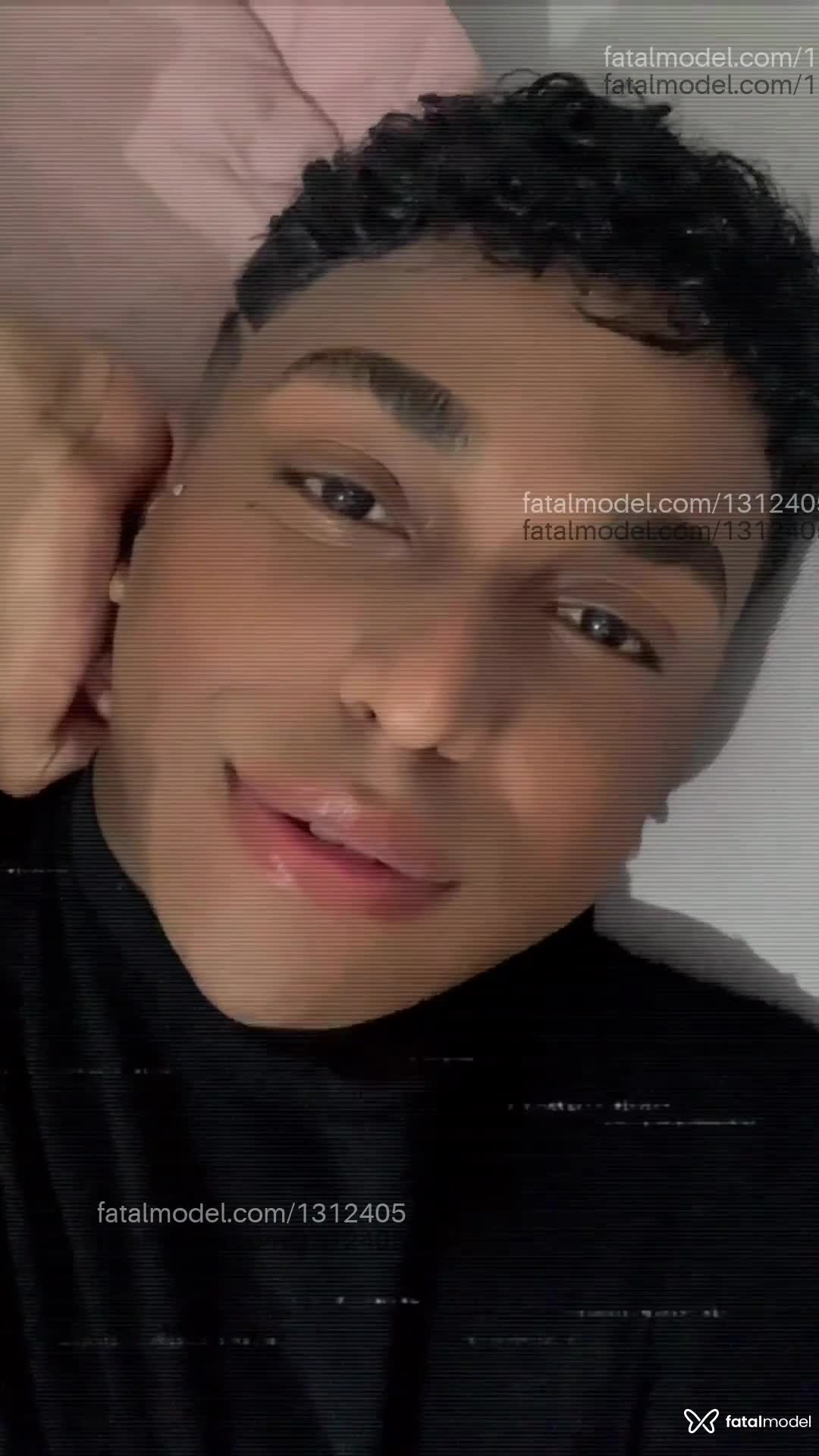 Acompanhante homem morena (o) de olhos castanhos - Breno Lanotti