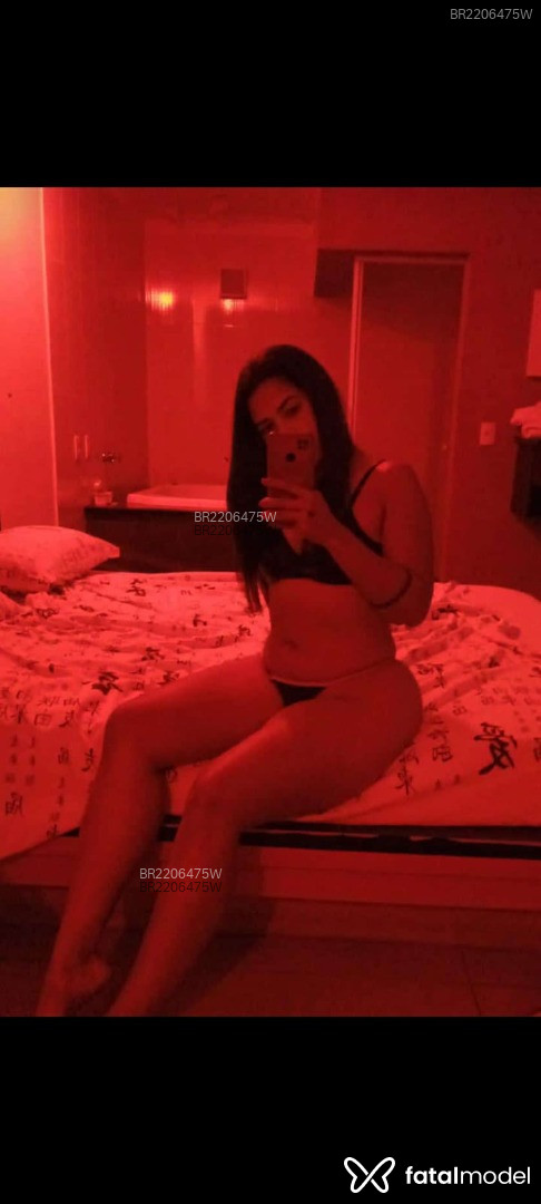 Acompanhante mulher com cabelo castanho de olhos castanhos em Natal - Julia May