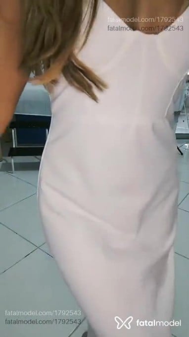 Acompanhante mulher loira (o) de olhos castanhos - Julia Bella Acompanhante mulher loira (o) de olhos castanhos - Julia Bella