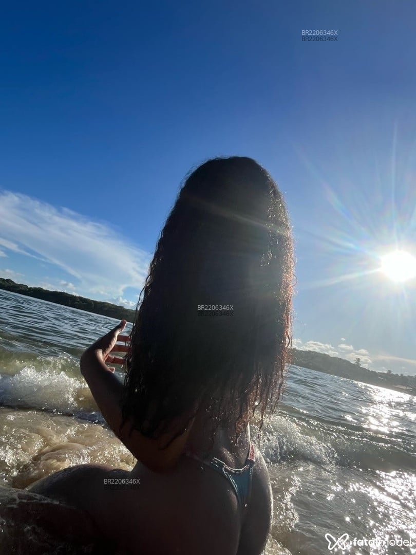 Acompanhante mulher trans morena (o) de olhos castanhos - Melissa Carvalho