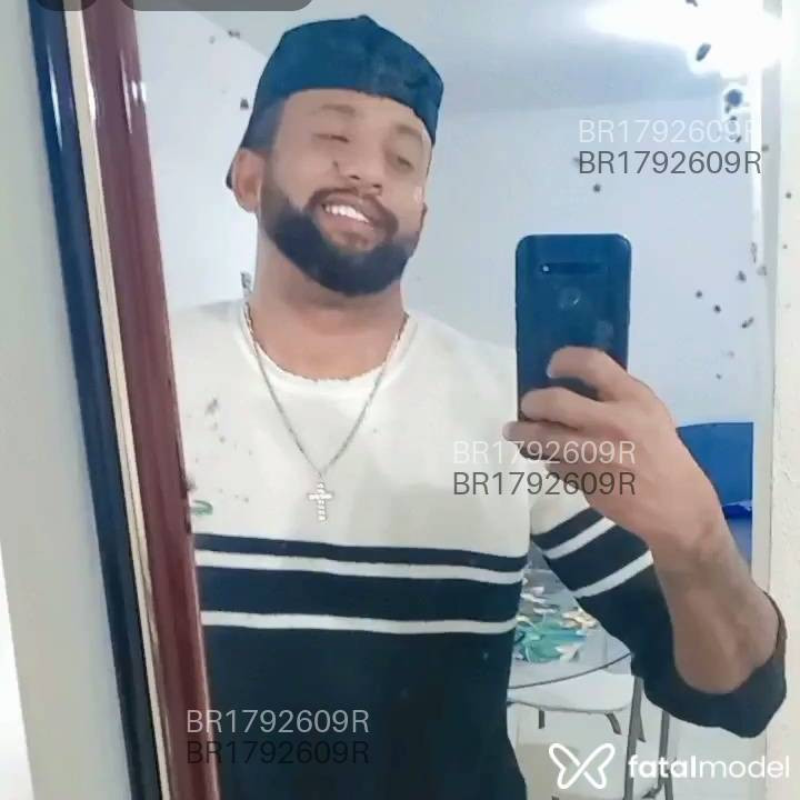 Acompanhante homem morena (o) de olhos castanhos em Maceió Acompanhante homem morena (o) de olhos castanhos em Maceió - Enzo Salles