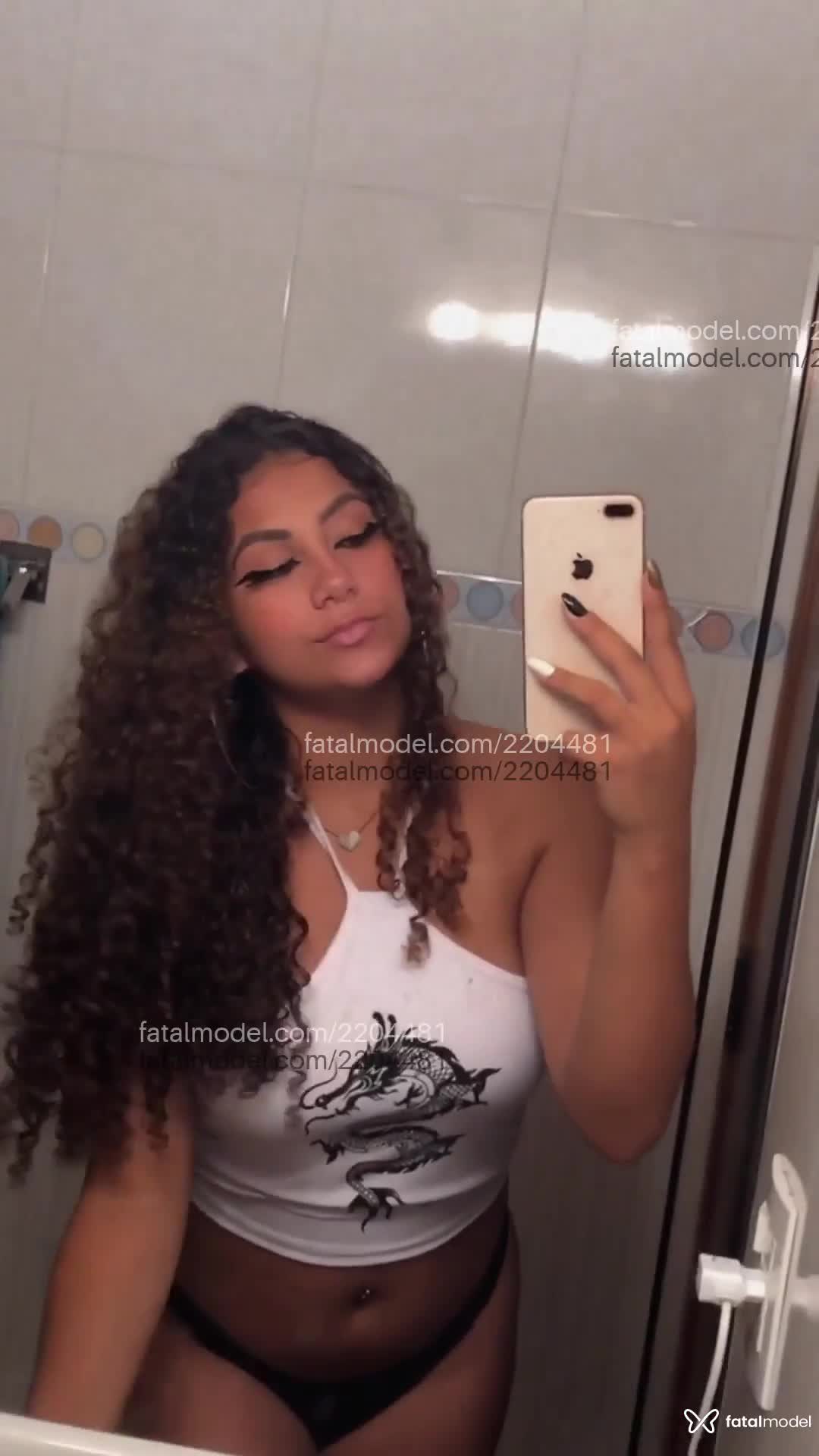 Acompanhante mulher ruiva (o) de olhos castanhos em Porto Belo Acompanhante mulher ruiva (o) de olhos castanhos em Porto Belo - Andressa