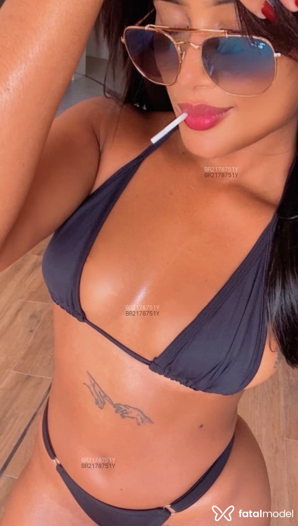 Acompanhante mulher morena (o) de olhos pretos em Rio de Janeiro - Isadora