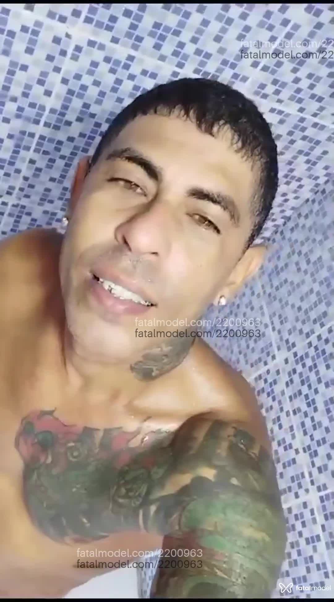 Acompanhante homem com cabelo castanho de olhos castanhos - Neymar Oliveira Acompanhante homem com cabelo castanho de olhos castanhos - Neymar Oliveira