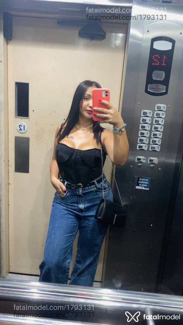 Acompanhante mulher morena (o) de olhos castanhos - Bruna Rodrigues