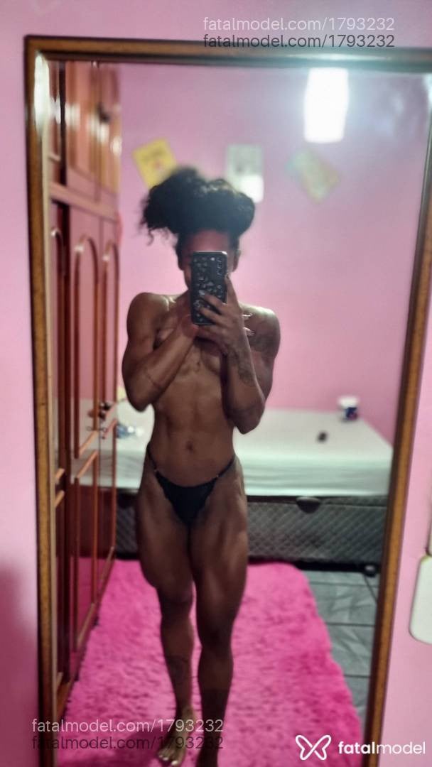 Acompanhante mulher morena (o) de olhos pretos em São Paulo - Tata