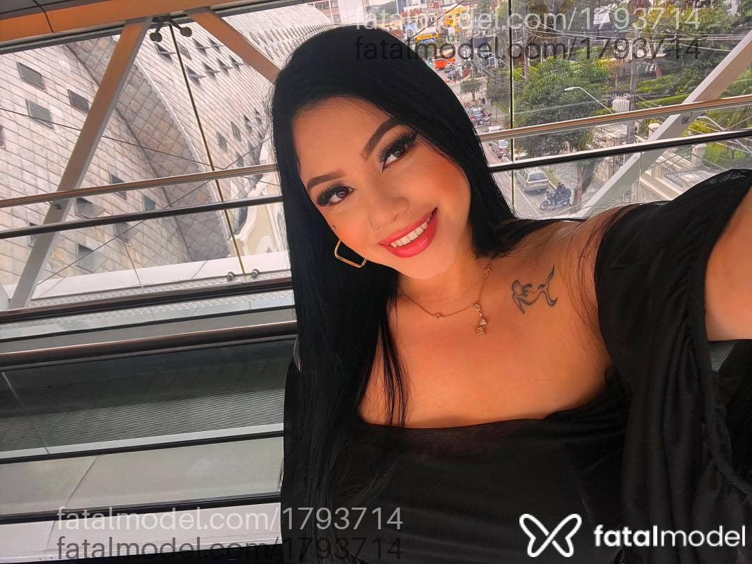 Acompanhante mulher morena (o) de olhos castanhos em Balneário Camboriú - Monick Babiak
