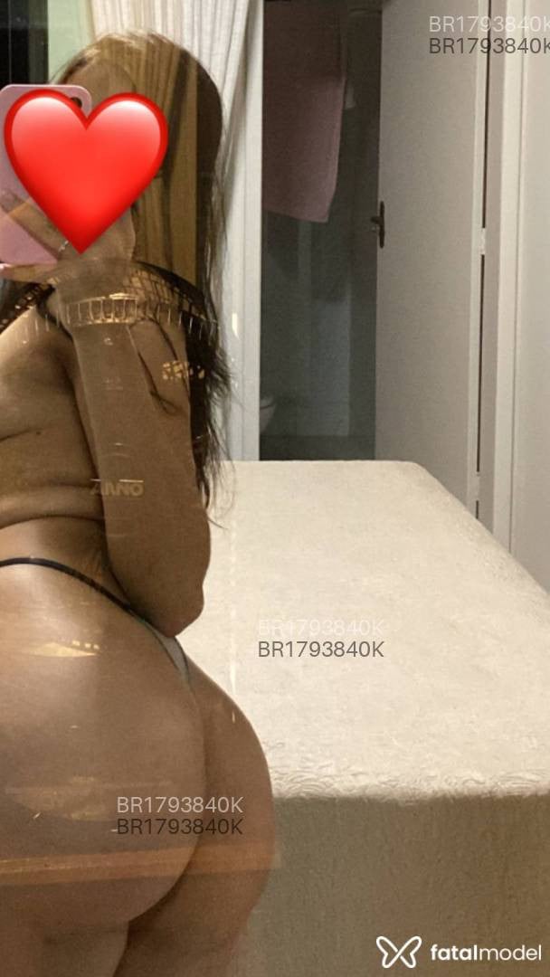 Acompanhante mulher morena (o) de olhos castanhos em Belo Horizonte - Vitoria Santos