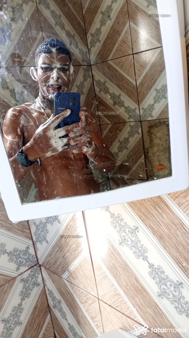 Acompanhante homem morena (o) de olhos castanhos em Aracaju Acompanhante homem morena (o) de olhos castanhos em Aracaju - Mion Picasso