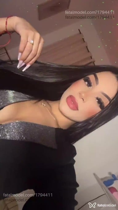 Acompanhante mulher morena (o) de olhos mel em Curitiba - Cacau Bayer
