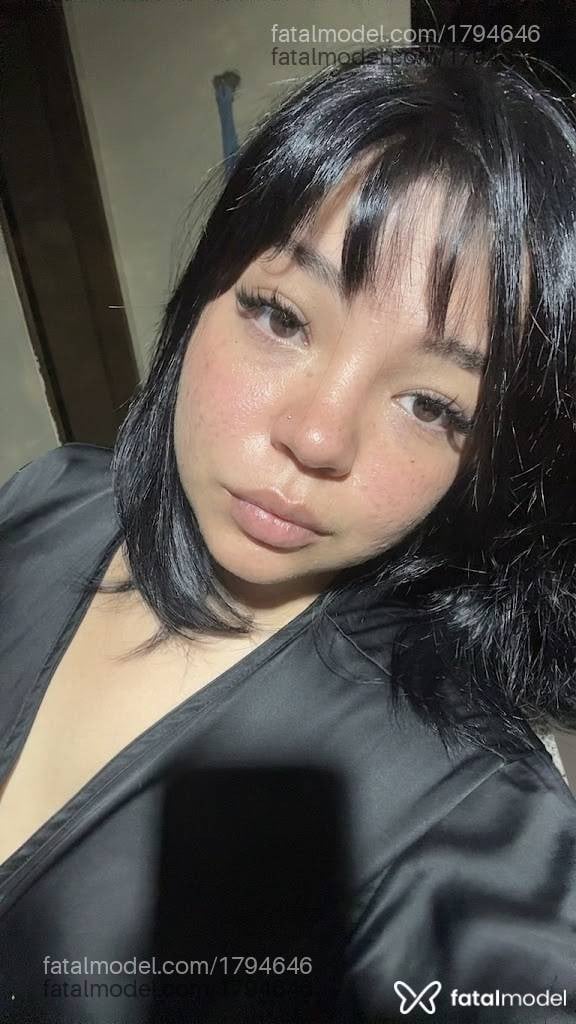Acompanhante mulher morena (o) de olhos mel - Ana