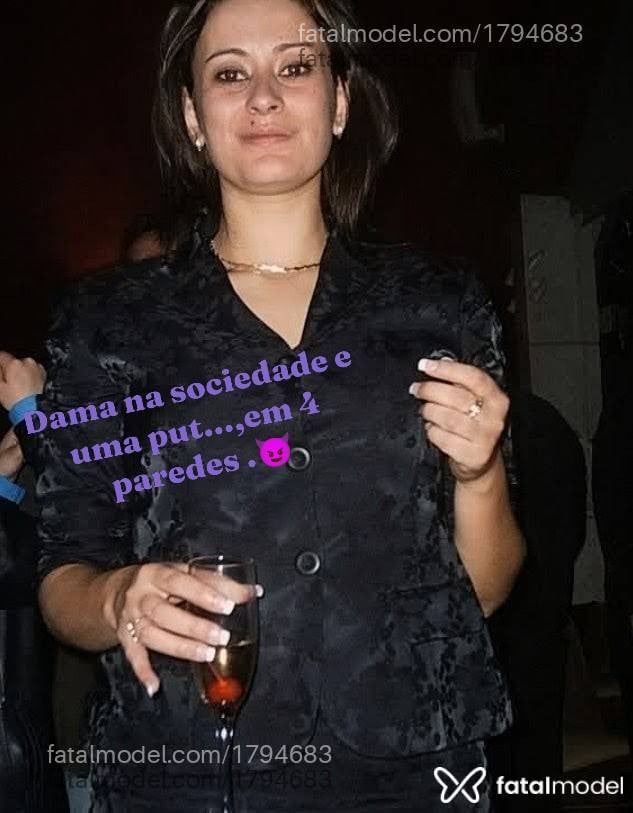 Acompanhante mulher com cabelo castanho de olhos castanhos - Leona Ferraz
