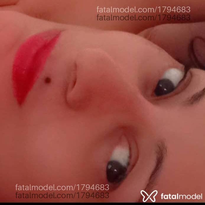 Acompanhante mulher com cabelo castanho de olhos castanhos em Imbituba - Leona Ferraz
