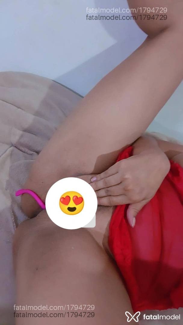 Acompanhante mulher com cabelo castanho de olhos castanhos - Manu Galli