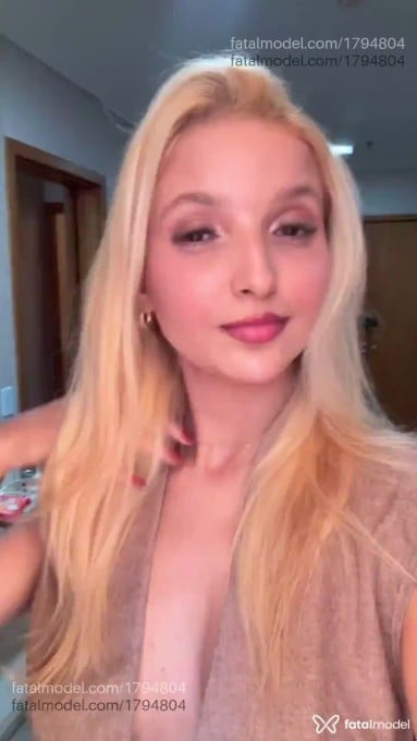 Acompanhante mulher loira (o) de olhos castanhos em Campinas - Melissa Valentim
