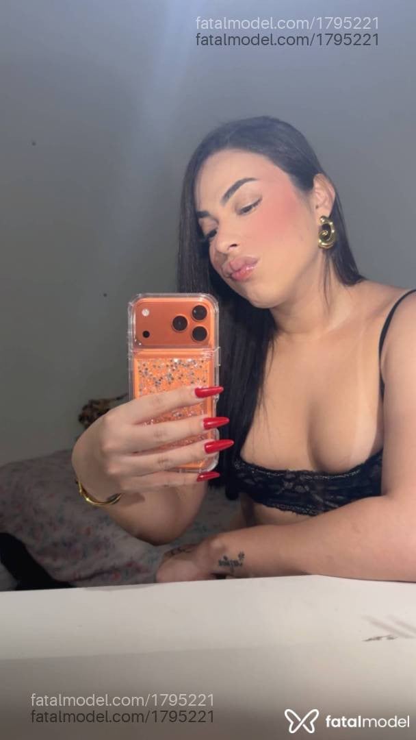 Acompanhante mulher trans morena (o) de olhos castanhos em Garanhuns - Fontinelly