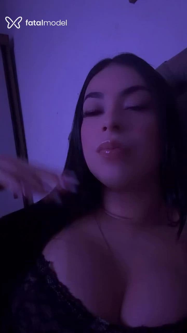 Acompanhante mulher trans morena (o) de olhos castanhos - Fontinelly