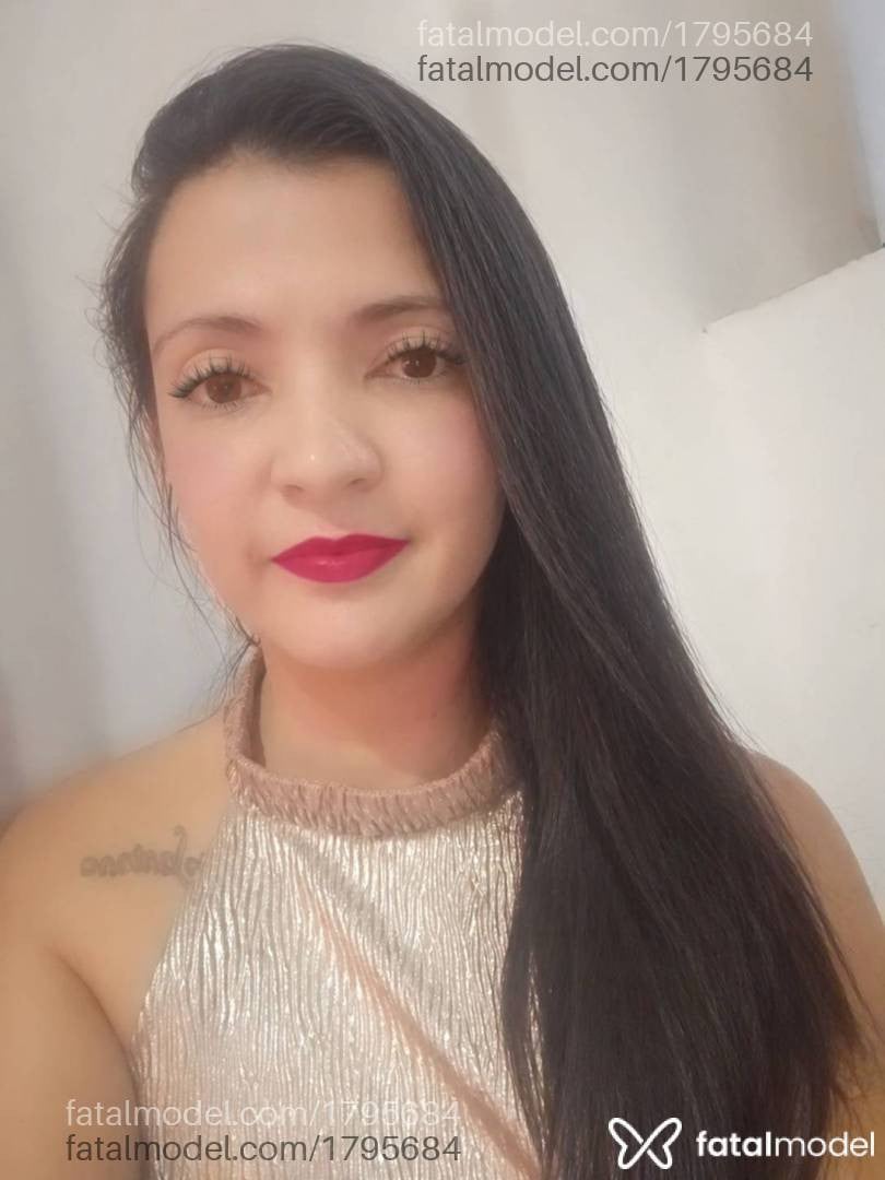 Acompanhante mulher morena (o) de olhos castanhos em Recife - Mayat
