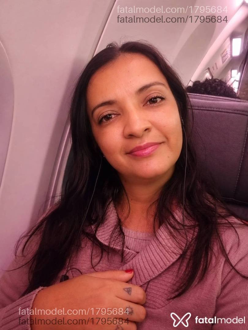 Acompanhante mulher morena (o) de olhos castanhos em Recife - Mayat