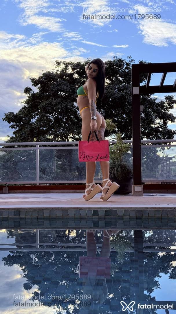 Acompanhante mulher com cabelo castanho de olhos castanhos em Ribeirão Preto - Leticia Alves