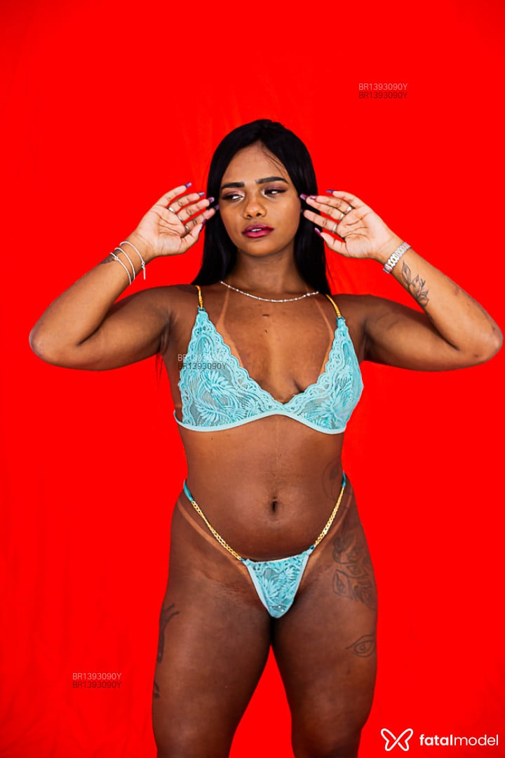 Acompanhante mulher morena (o) de olhos castanhos em Maceió - Índia último dia