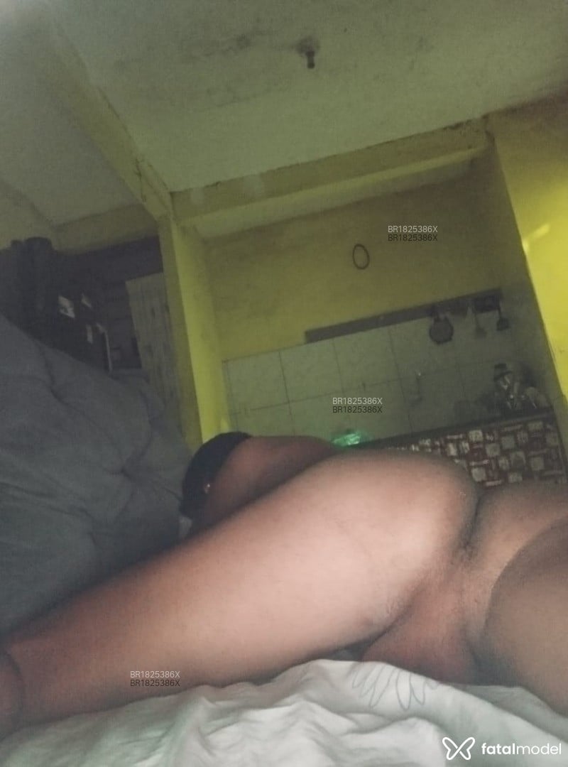 Acompanhante homem morena (o) de olhos castanhos em Rio de Janeiro Acompanhante homem morena (o) de olhos castanhos em Rio de Janeiro - Henri