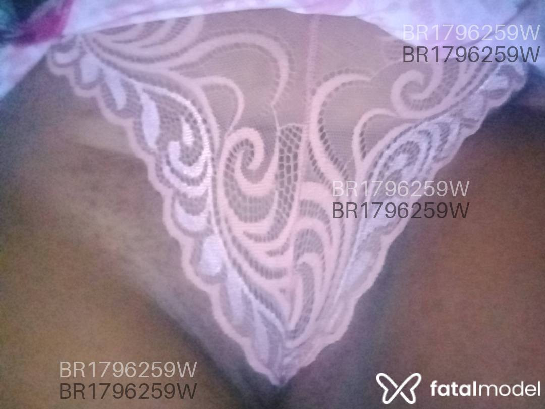 Acompanhante mulher morena (o) de olhos castanhos em Virtual - Bombonzinho