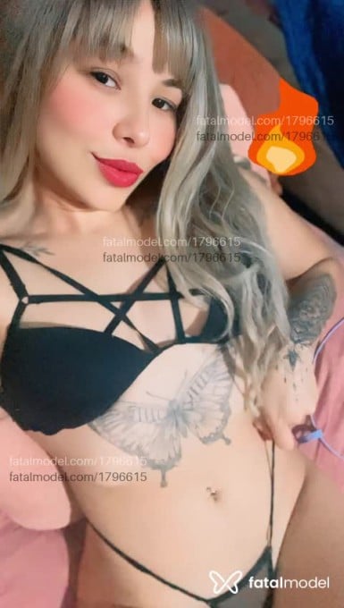 Acompanhante mulher ruiva (o) de olhos castanhos em Virtual Acompanhante mulher ruiva (o) de olhos castanhos em Virtual - Ariel