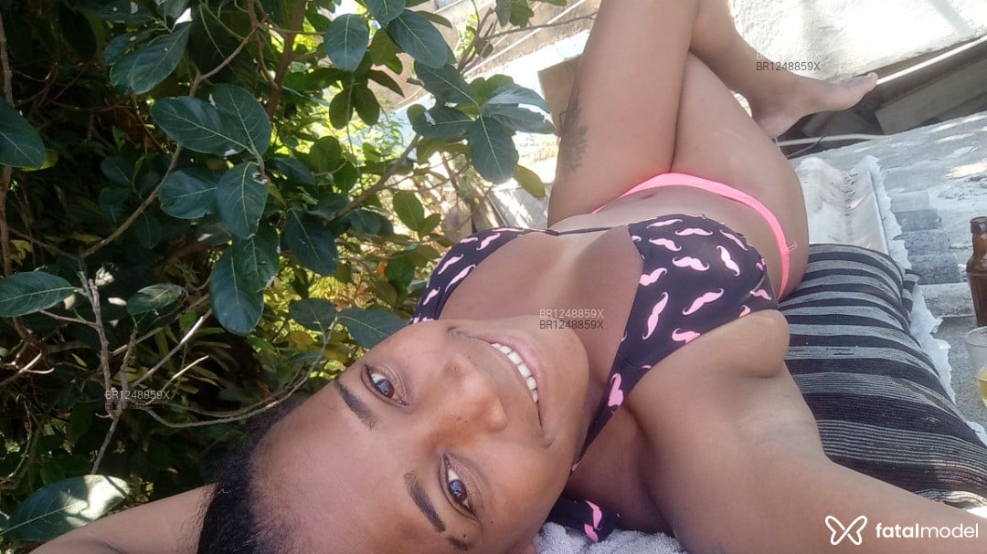 Acompanhante mulher morena (o) de olhos castanhos em Campos dos Goytacazes Acompanhante mulher morena (o) de olhos castanhos em Campos dos Goytacazes - Isis Valverde