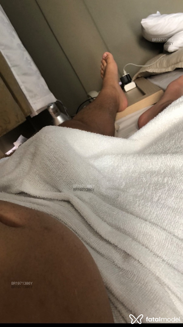 Acompanhante homem loira (o) de olhos verdes em Londrina - Bruno