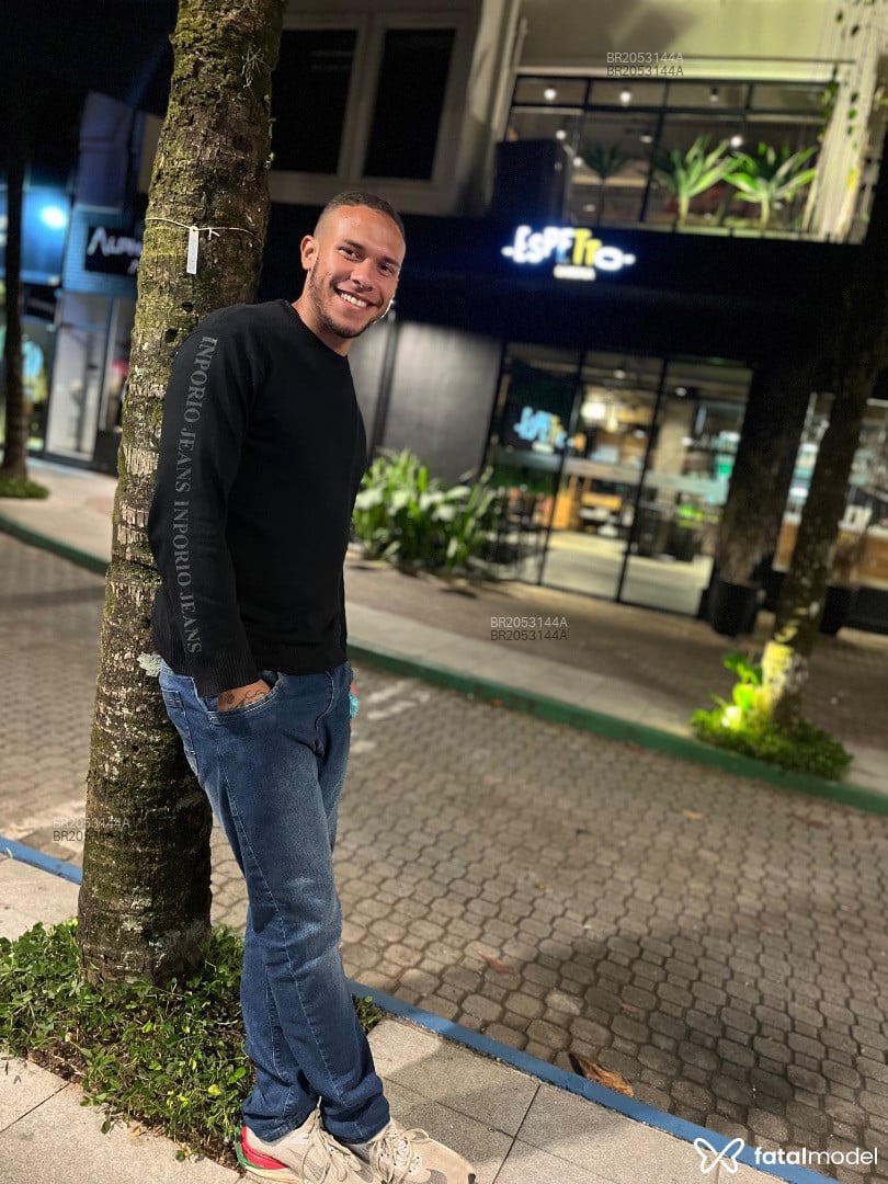 Acompanhante homem morena (o) de olhos castanhos em Barueri Acompanhante homem morena (o) de olhos castanhos em Barueri - Guilerme