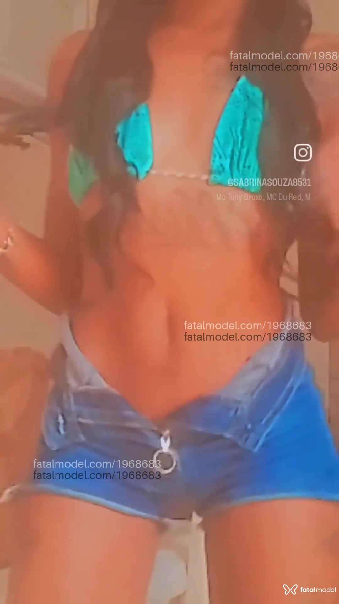 Acompanhante mulher morena (o) de olhos pretos em Passos Acompanhante mulher morena (o) de olhos pretos em Passos - Indinha