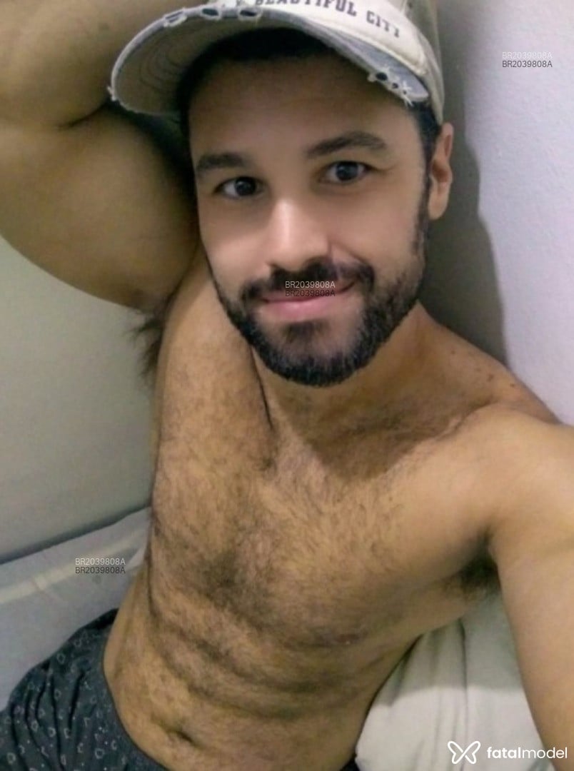 Acompanhante homem com cabelo castanho de olhos castanhos em São Paulo Acompanhante homem com cabelo castanho de olhos castanhos em São Paulo - Christyan