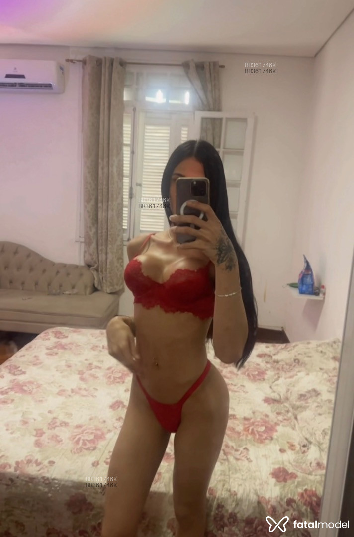 Acompanhante mulher trans morena (o) de olhos castanhos em Virtual - Lorena