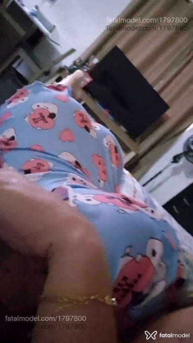 Acompanhante mulher loira (o) de olhos castanhos em São Paulo Acompanhante mulher loira (o) de olhos castanhos em São Paulo - Alice Maia