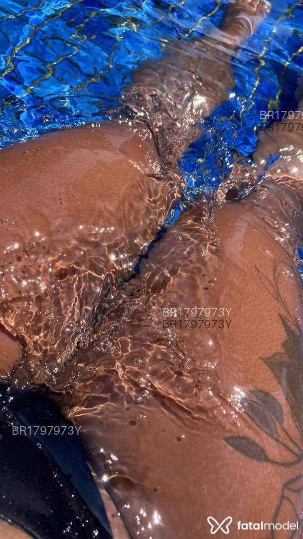 Acompanhante mulher morena (o) de olhos castanhos - Pérola Negra Acompanhante mulher morena (o) de olhos castanhos - Pérola Negra